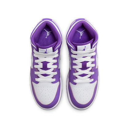 Air Jordan 1 Mid &