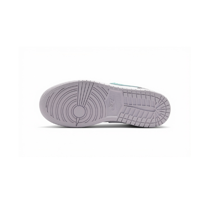 Air Jordan 1 Low &