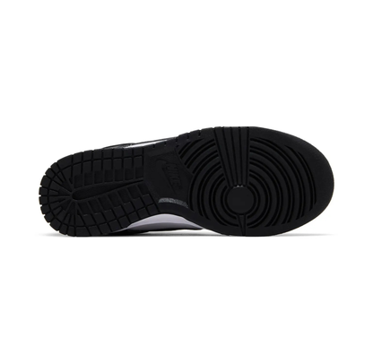 Nike Dunk Low &